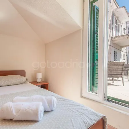Apartman Vlove Story - Luxury Downtown *