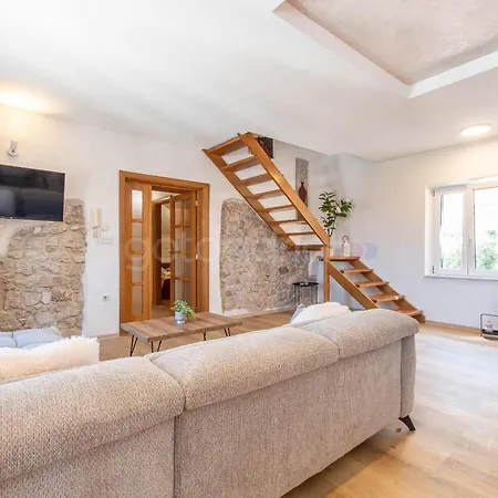 Apartman Vlove Story - Luxury Downtown *