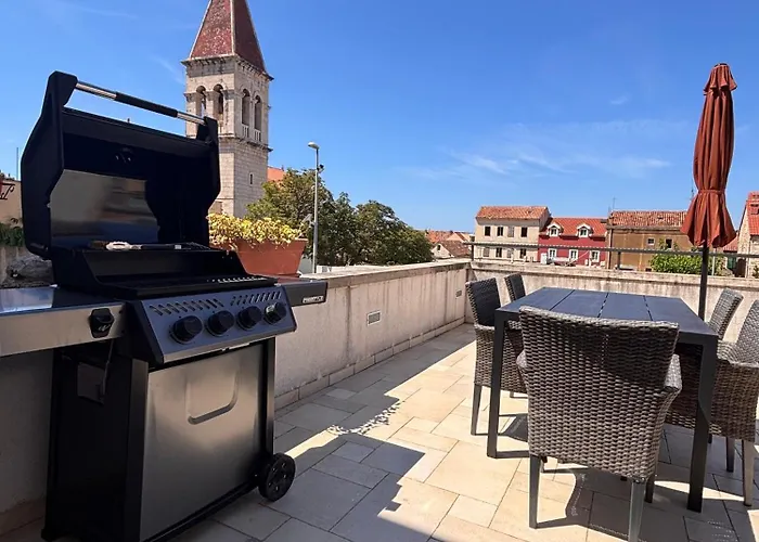 Vlove Story - Luxury Downtown Makarska